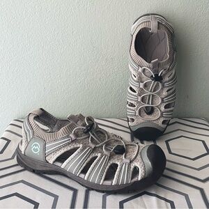 Magellan | Gray Outdoor Hiking Closed-Toe Sandal Shoes